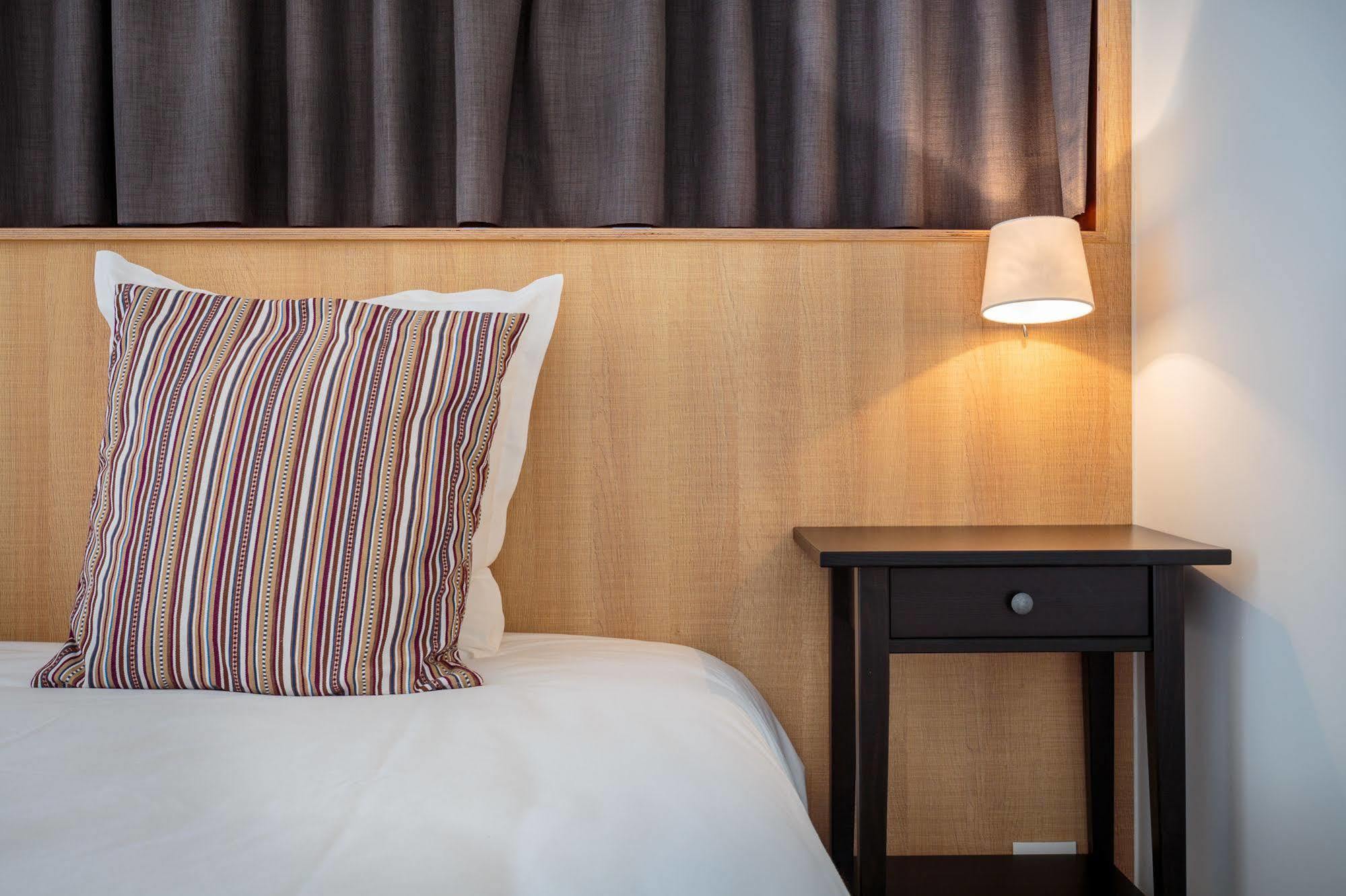 Hotel Bla Bla บรูจส์ ภายนอก รูปภาพ